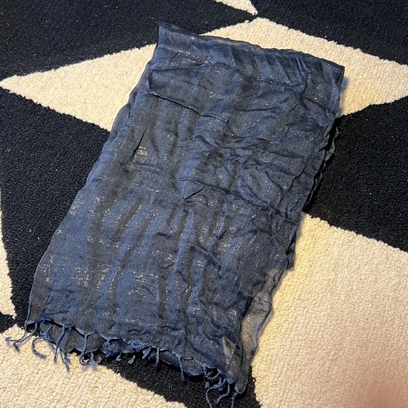 American Eagle Scarf - Picture 2 of 3